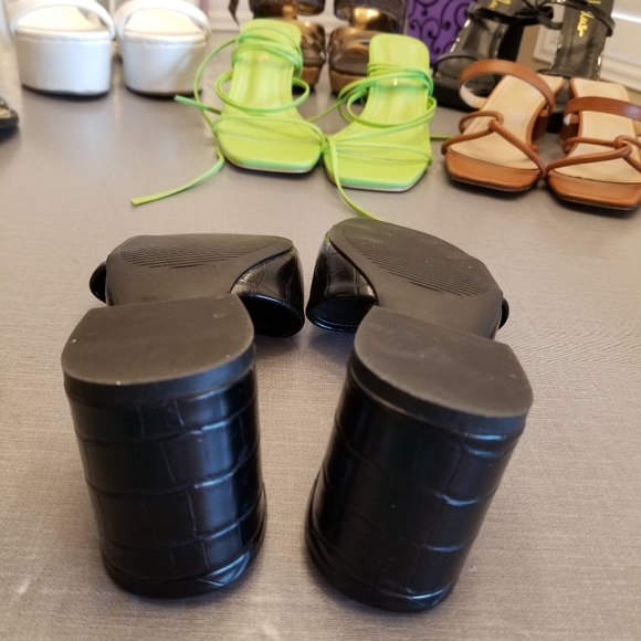 Black Sandals - Picture 5 of 5